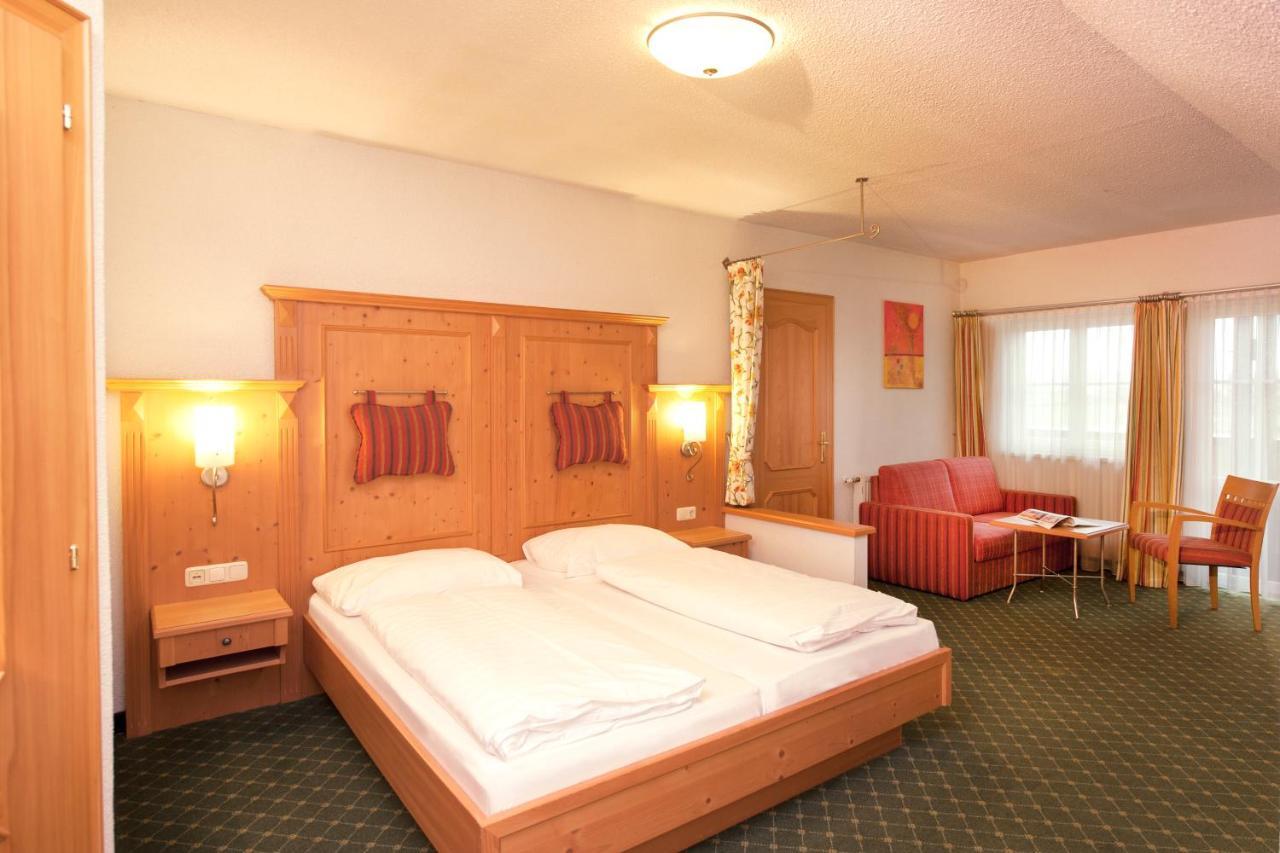 Hotel-Gasthof Beim Boeckhiasl Neukirchen an der Vöckla Esterno foto